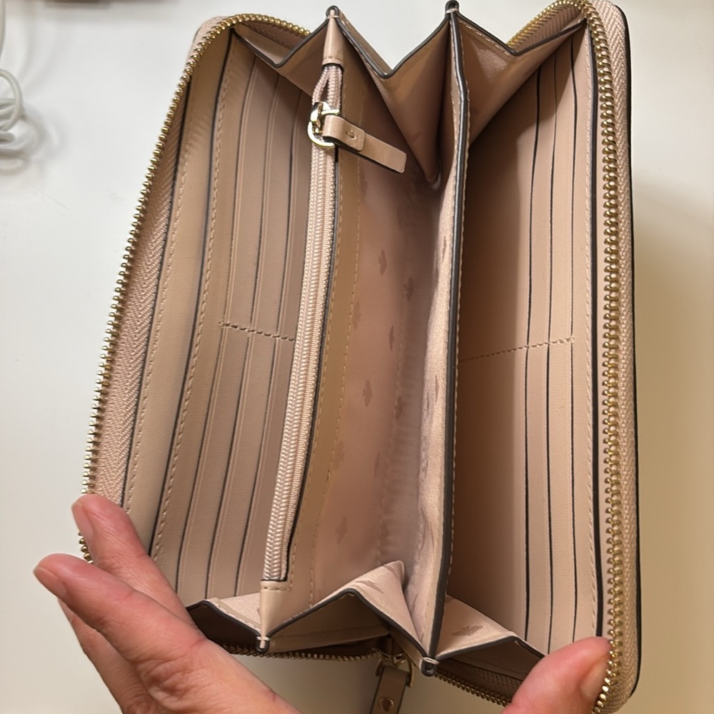 Kate Spade Continental Wallet - Picture 3 of 5